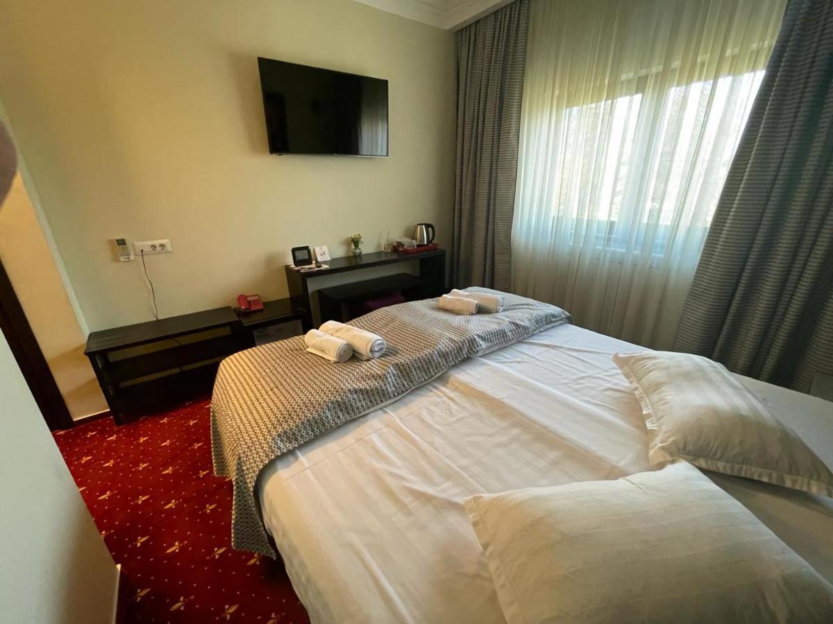 ホテル Casa Bucovineana スチャヴァ エクステリア 写真