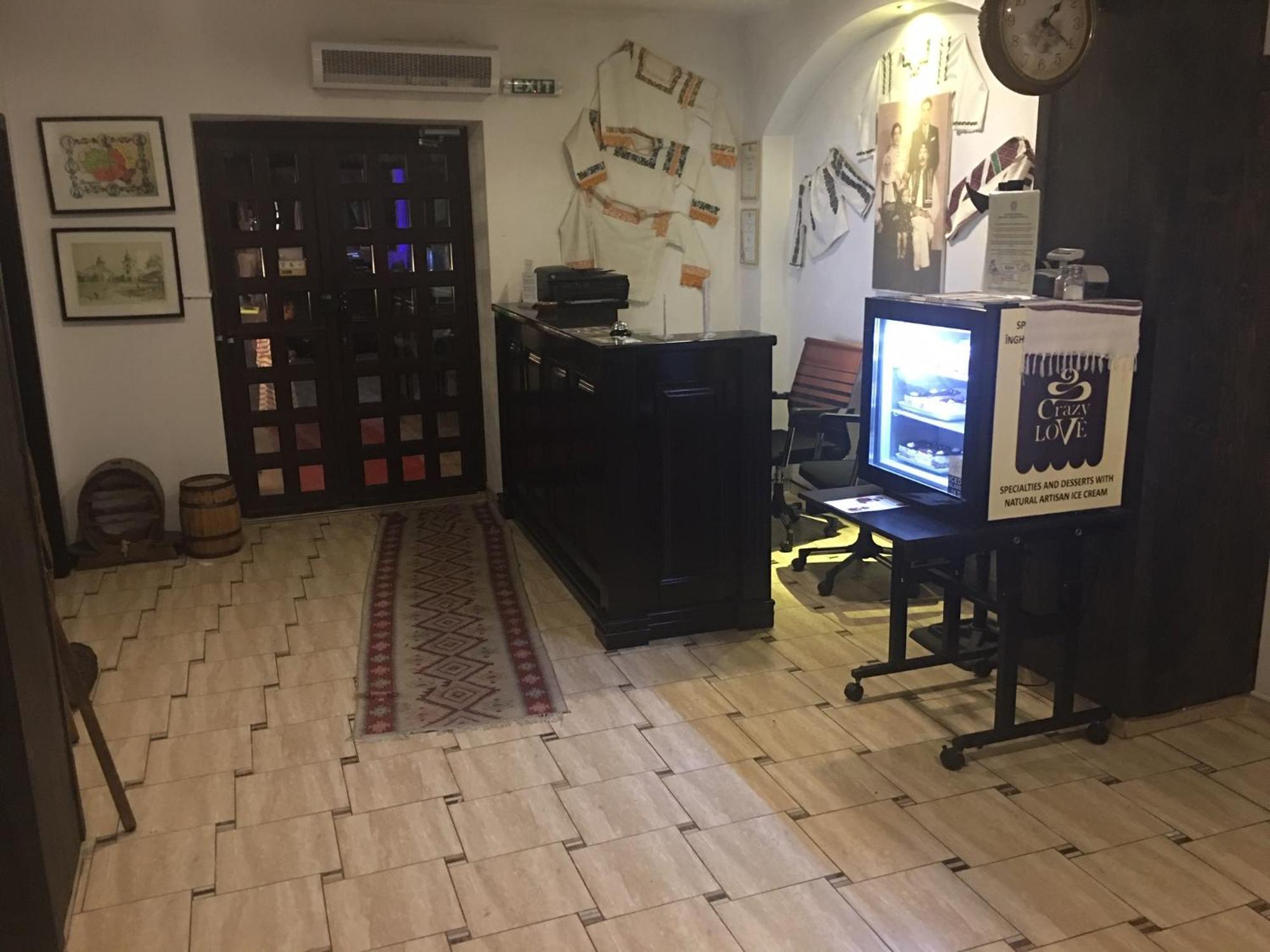 ホテル Casa Bucovineana スチャヴァ エクステリア 写真