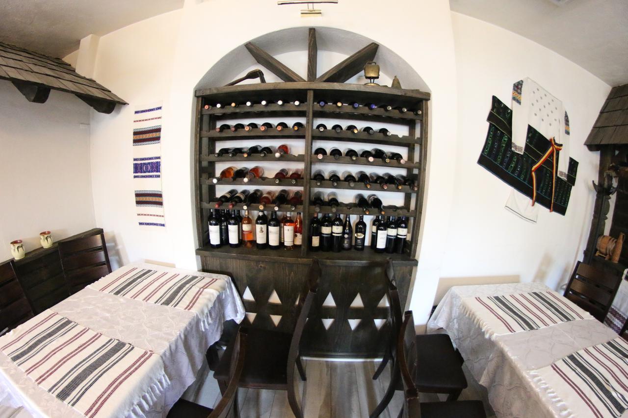 ホテル Casa Bucovineana スチャヴァ エクステリア 写真