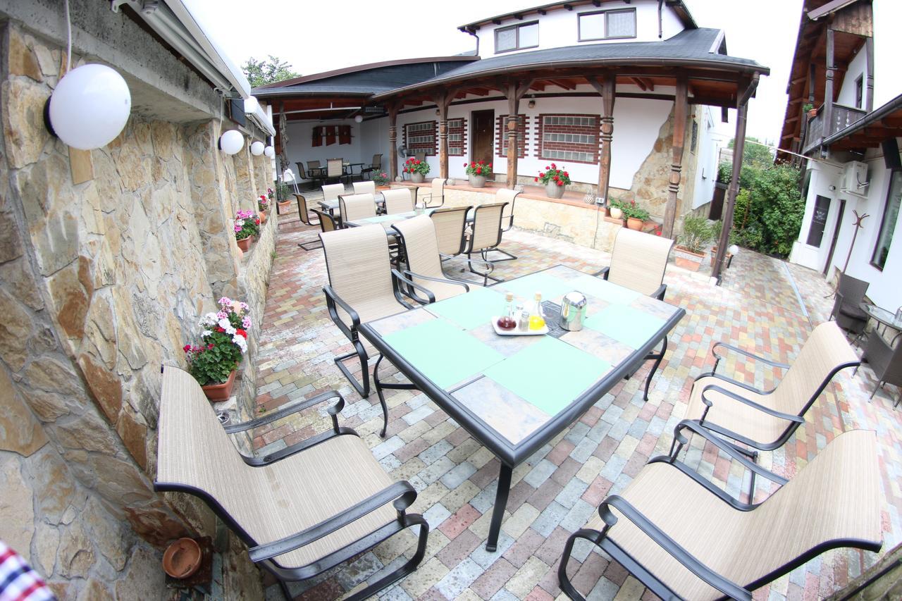 ホテル Casa Bucovineana スチャヴァ エクステリア 写真
