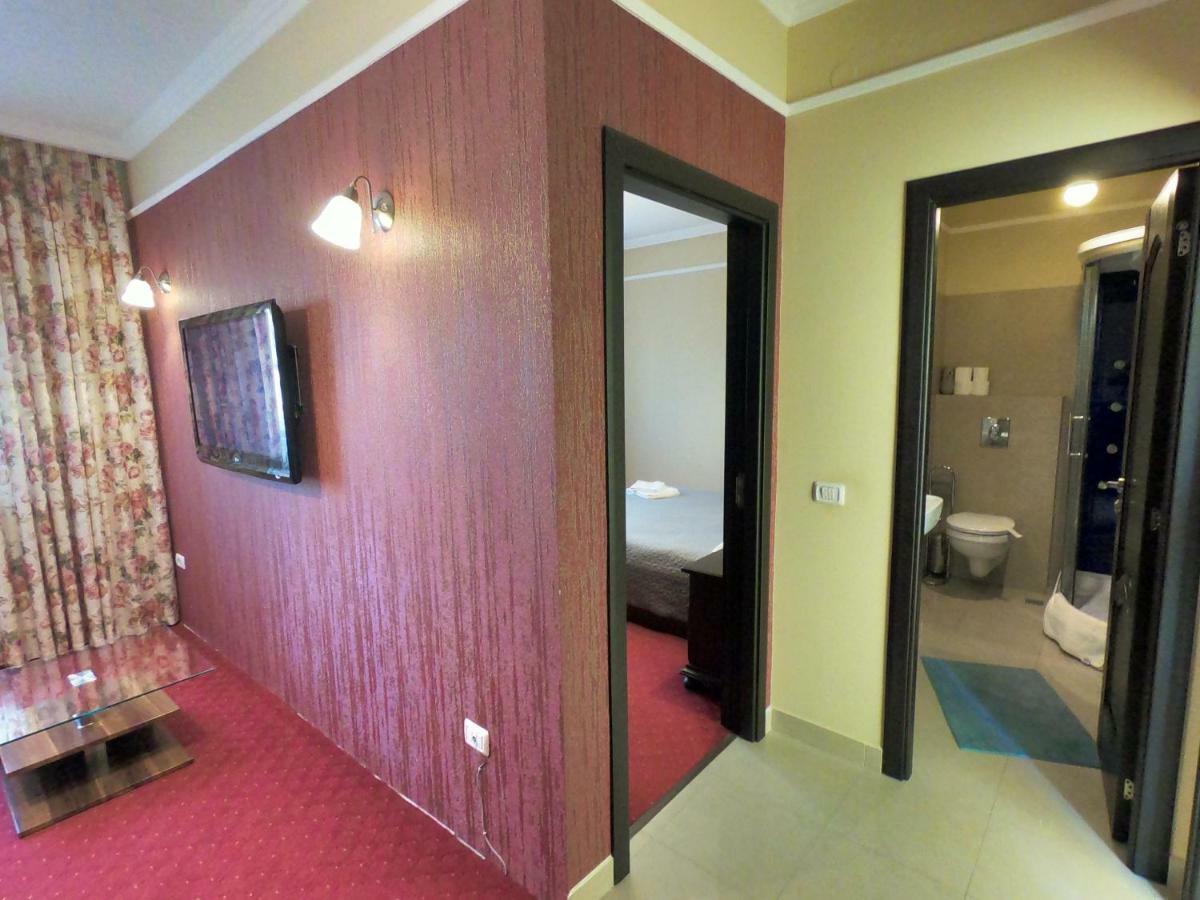 ホテル Casa Bucovineana スチャヴァ エクステリア 写真